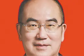 崇德向善 致敬模范 | 第八届全国道德模范：张定宇图片