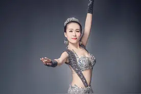 天骄人物▕ 凤凰涅槃——“凰之舞”的飞翔图片