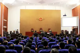 从小到大最恨贪污的校长却从学生牙缝中抠钱图片