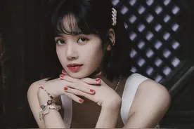 lisa换了新刘海，乖得像只小猫，越来越有日系范儿图片