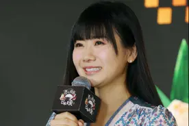 福原爱吐槽刘国梁：打其他国家选手指导我，打中国的选手就装哑巴图片