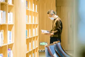不去省图市图，在武汉13家区图书馆好好看书图片