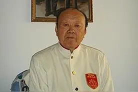 他为毛主席做饭22年，饭后必须销毁菜单，80岁还记得主席爱吃的菜图片