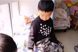 我问儿子，你是从哪儿来的？儿子的回答好笑又令人感动视频封面