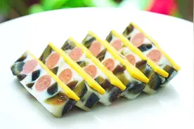 Q弹的皮蛋，好吃的火腿，加上鸡蛋，教你做网红三色蒸蛋，超好吃视频封面