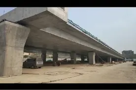 中原路大桥正在紧张施工中，预计国庆节开通，我们去看看现场视频封面