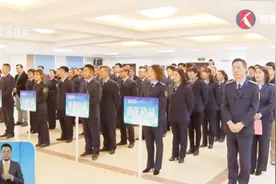 浦东公交客户服务平台成立！市民可拨打50216666咨询问题视频封面