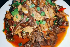 干蘑菇这样做，好吃易学，味鲜入味营养，促进消化#牛年就要牛#