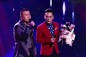 岳云鹏跟偶像张信哲合唱《别怕我伤心》，薛之谦在台下搞怪，逗笑视频封面