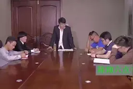 陈翔六点半：蘑菇头学残疾人走路，这一学就是六十年视频封面