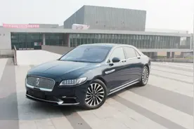 林肯大陆乘坐体验如此舒适，难怪历任美国总统都喜欢这车！视频封面