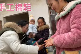 婆婆打的棉鞋太小了，表妹35码的脚能穿上吗？优优要给妹妹留一双