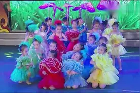 六一儿童舞蹈：《我是一朵小小花》视频封面