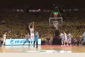 精彩！广东宏远18-19赛季高光+夺冠集锦，总有一刻让你心潮澎湃！视频封面