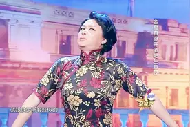 高晓松当年也是个小鲜肉，现在连脖子都没有！跟俄罗斯套娃似的！视频封面
