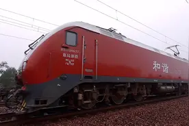 火车来啦，石家庄开往上海的火车疾速通过，途经18站行驶1406公里视频封面