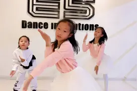 零基础爵士舞6岁女孩👧这感觉也太好了！