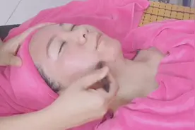 十年美容不如一次拨筋，美容院里的面部拨筋你觉得效果怎么样？视频封面
