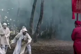 红衣进，白衣出，一生只进一家门。一生只爱一个人！视频封面
