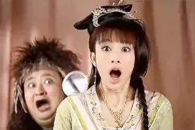 美女被胖子点穴不能动，胖子施法把美女变成各种好吃的视频封面