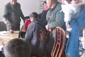 这个城中村诊所不一般，给小娃看咳嗽与众不同？你见过这样的吗视频封面