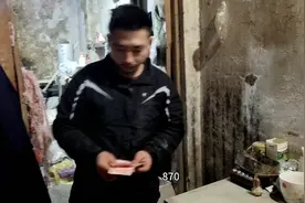 早餐店恢复营业:遭流动摊抢生意，营业额居然还不不少，真开心！视频封面