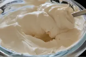 盘子倒扣都不掉的酸奶（希腊酸奶比奶油奶酪还要浓）视频封面