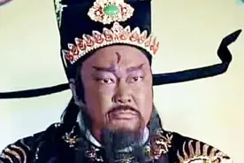 皇帝专属衮龙袍，为何包拯敢穿？真的是特权？视频封面