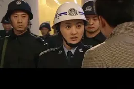 武警部队执法，霸气，感谢官方推荐和大家的支持关注视频封面
