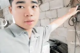 每天按时上班下班准时打卡，是汽修厂一名勤快的男孩子！视频封面