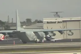 蓝色航空E-190从劳德代尔堡机场起飞视频封面