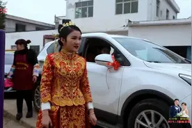 贵州农村倒插门婚礼，新娘一切准备妥当，出发去迎娶新郎了视频封面
