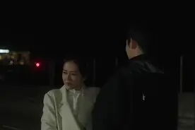 #影视剪辑#女生说冷不要再脱衣服了，学着点视频封面