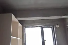 卧室吊顶有横梁怎么办？师傅用格局轻松解决视频封面