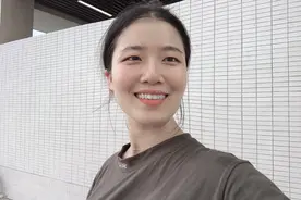 一路从长沙开到深圳，12个小时，这次妈妈没有来，什么都要靠自己视频封面