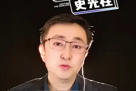 左眼球被打掉，右眼被打进两块弹片，八处负伤，硬骨头排长：史光柱#新闻故事 @抖音短视频