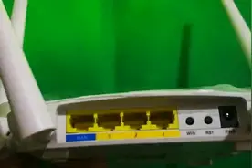 无线路由器接口和按钮的作用视频封面