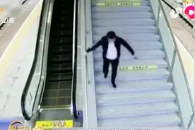 男子强行闯火车站，赶不上车就直接坐站台上！被列入禁乘黑名单视频封面