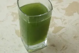 小时候每次上火， 麻麻就爱去地里扯把雷公根回来煮水喝视频封面