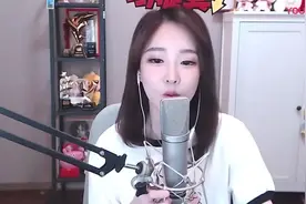 冯提莫：新歌《左手》这首甜蜜洗脑神曲能超越佛系少女吗？