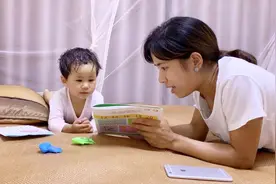 农村媳妇不在家，小伙洗了啥求表扬？媳妇：结婚3年才洗一次视频封面