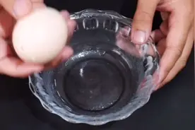 脸上皱纹越来越多很显老，教你一个土办法，轻松去除皱纹，更显年视频封面