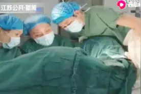 产妇分娩两次大出血，全身血液差点流干！手术时输血5000毫升！视频封面