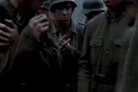 二战德国女兵穿过苏军部队居然没人拦。视频封面