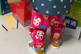 出门尿裤子了怎么办？姥姥用小背心十分钟改造一条小裤子！视频封面