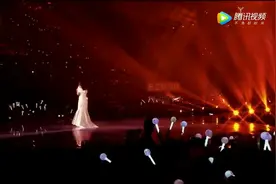 杨钰莹演唱经典歌曲《千千阙歌》，现场版很美，很有韵味视频封面