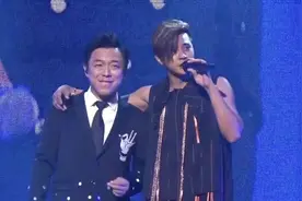 罗志祥演唱会黄渤做嘉宾合唱互动完整版视频封面