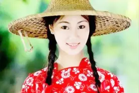 美女编的顺口溜“农村八大怪”，说的很真实，你知道几个？视频封面