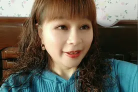 15位美丽的医护人员为方便工作，集体把秀发剃掉成光头了.好感动视频封面