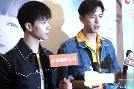 亲爱的热爱的成都见面会，李现本人很暖，余承恩也超可爱视频封面